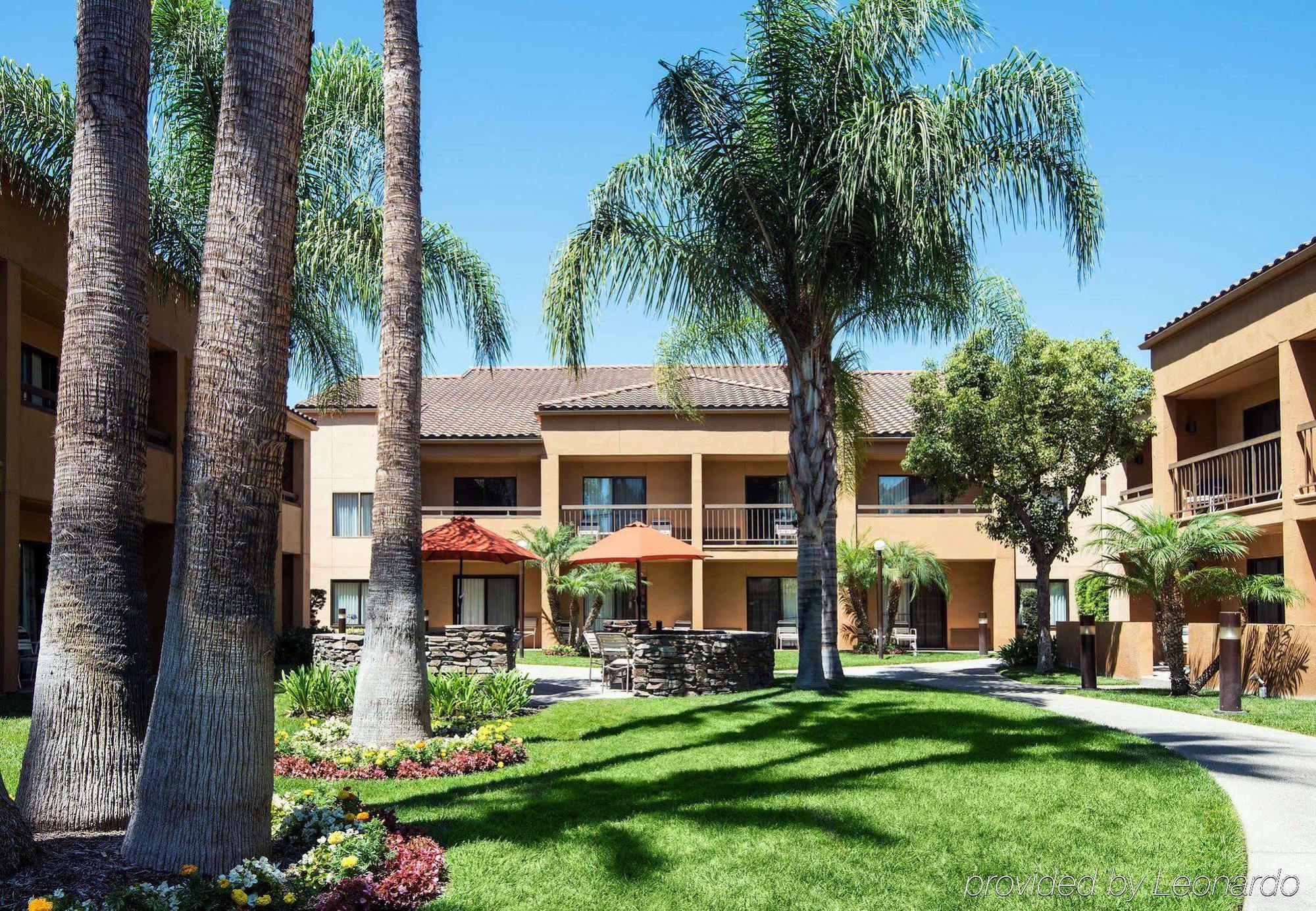 Courtyard Anaheim Buena Park Hotel Exterior photo