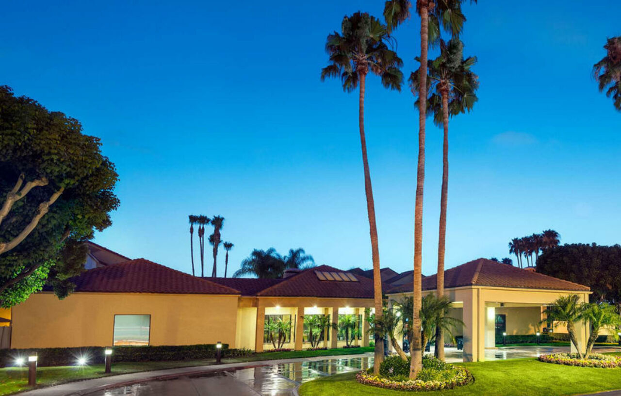 Courtyard Anaheim Buena Park Hotel Exterior photo